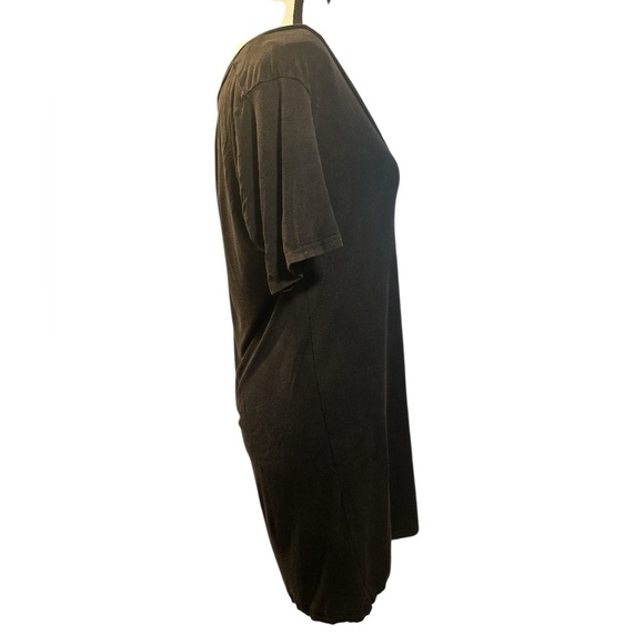 POL Black Short Sleeve Deep V-Neck Top - Picture 5 of 6